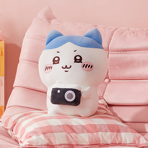 chiikawa系列道具款坐姿公仔(Hachiware)