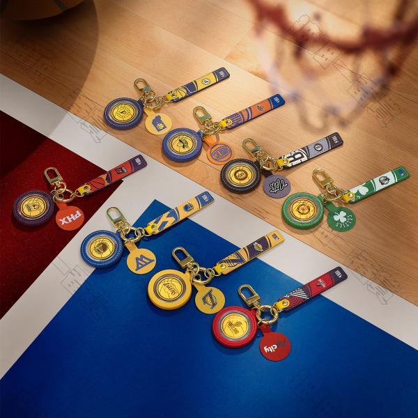 週大福｜NBA聯名 金章掛件(隨機出貨)